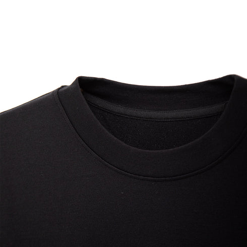 GOOPiMADE 3D-Form Pocket Tee Black M_model-02 Degli Uberti
